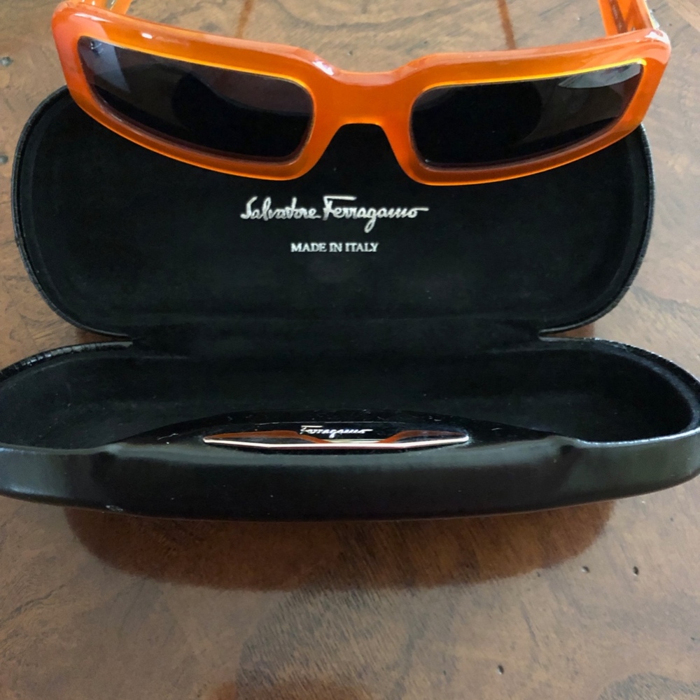 Salvatore Ferragamo Sunglasses and Case 2036-B - Picture 8 of 11